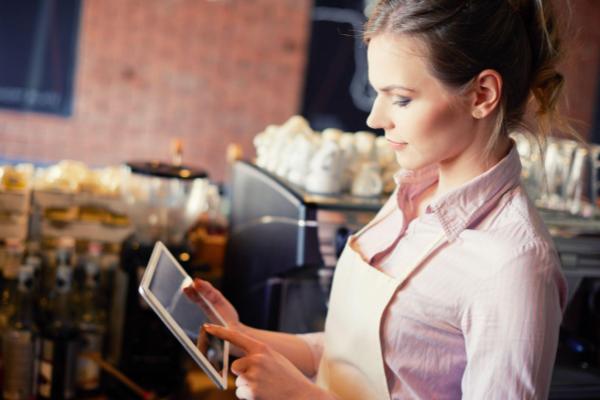 Use restaurant management software to create safety checklists 