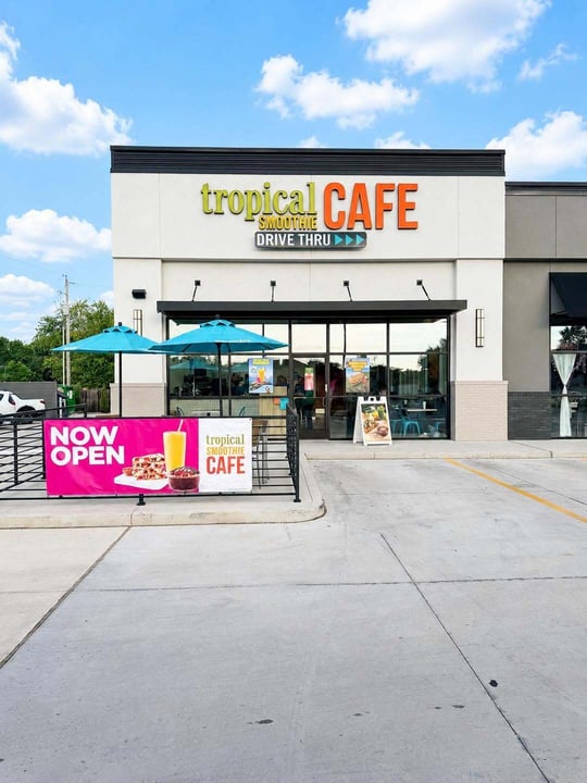 DYNE Hospitality Group ClosesOperational Gaps and GainsReal-Time Visibility withCrunchtime Ops Execution