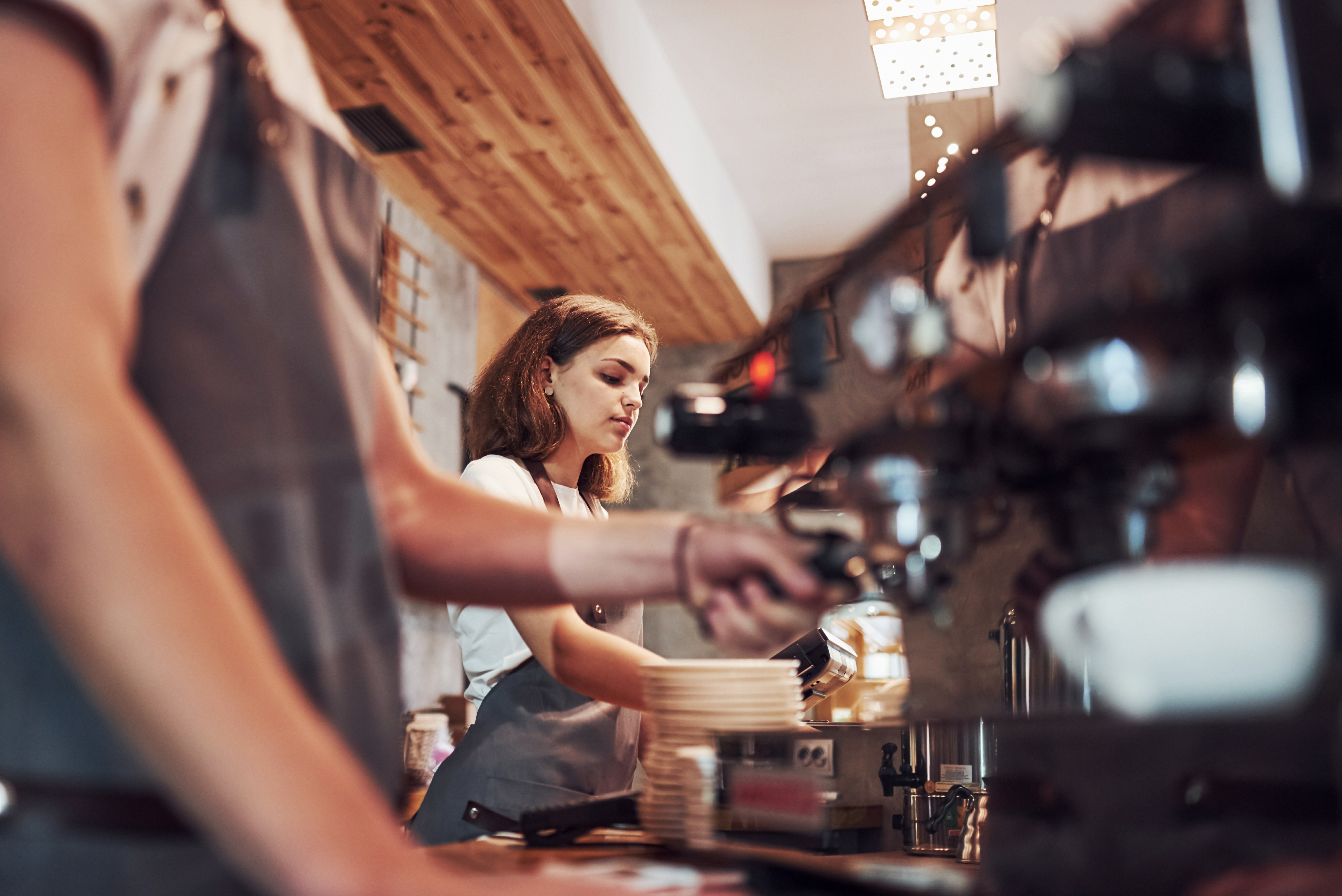 How Restaurant Management is Affected by Labor Cost Changes